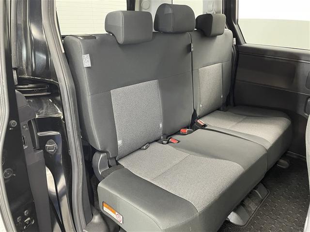 シエンタ Ｘ　ワンオーナー　衝突被害軽減システム　アダプティブクルーズコントロール　オートマチックハイビーム　電動スライドドア　ＬＥＤヘッドランプ　ヘッドライトレベライザー　クリアランスソナー　ドアバイザー（20枚目）