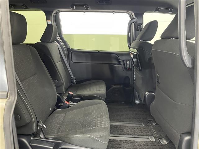 ヴォクシー Ｖ　ＣＯＲＤＥ　ｂｙ　全塗装　新品社外ＡＷ＆新品タイヤ　純正メモリーナビ　バックカメラ　ＥＴＣ　電動スライドドア　ＡＨＢ　ＬＥＤランプ　シートヒーター　クルコン　シートリフター　シートカバー選択可　コーデバイ（22枚目）