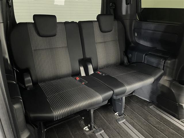 ヴォクシー ＺＳ　煌　ワンオーナー　アルパイン１１型ナビ　１２型後席モニター　バックカメラ　ＡＨＢ　衝突被害軽減システム　クルーズコントロール　ＥＴＣ　両側電動スライド　ＬＥＤヘッドランプ　後席フィルム加工（25枚目）