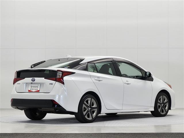 プリウス Ａツーリングセレクション　ワンオーナー　メーカーナビ　バックカメラ　衝突被害軽減システム　ＡＨＢ　ＡＣＣ　ＢＳＭ　ヘッドアップディスプレイ　ＥＴＣ　ＬＥＤヘッドランプ　アドバンスドパーク　シートヒーター　クリアランスソナー（6枚目）