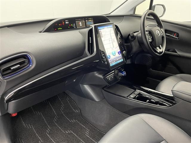 プリウス Ａツーリングセレクション　ワンオーナー　メーカーナビ　バックカメラ　衝突被害軽減システム　ＡＨＢ　ＡＣＣ　ＢＳＭ　ヘッドアップディスプレイ　ＥＴＣ　ＬＥＤヘッドランプ　アドバンスドパーク　シートヒーター　クリアランスソナー（25枚目）