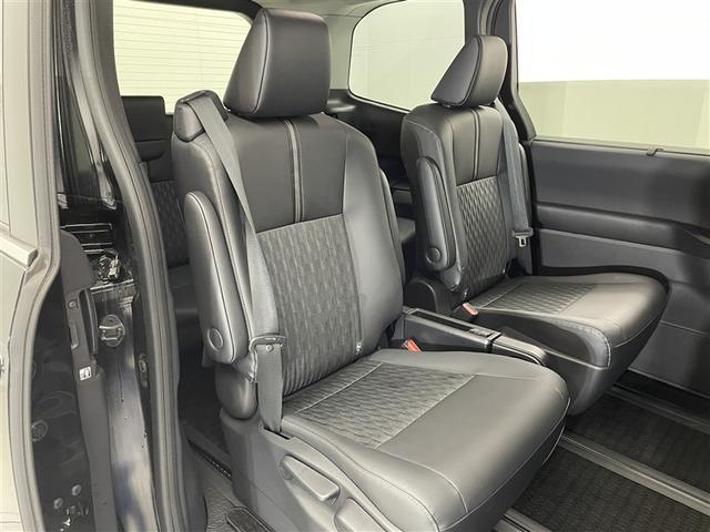 ノア ハイブリッドＺ　ワンオーナー　純正ディスプレイオーディオ　バックカメラ　衝突被害軽減システム　ＡＣＣ　ＡＨＢ　ＥＴＣ　両側電動スライド　ＬＥＤヘッドランプ　ヘッドライトレベライザー　シートヒーター　ハーフレザーシート（23枚目）