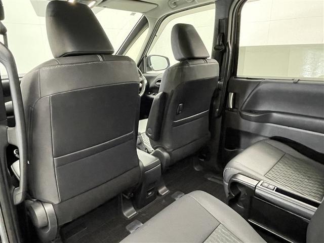 ノア ハイブリッドＺ　ワンオーナー　純正ディスプレイオーディオ　バックカメラ　衝突被害軽減システム　ＡＣＣ　ＡＨＢ　ＥＴＣ　両側電動スライド　ＬＥＤヘッドランプ　ヘッドライトレベライザー　シートヒーター　ハーフレザーシート（29枚目）