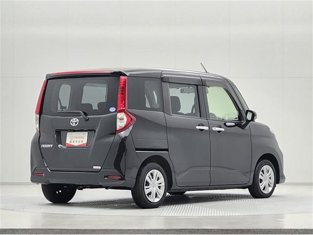 ���ÎԓX�܂͌����ɂQ�X�܁A�V�ԓX�܂͂P�O�X�܂œW�J���Ă���܂��B