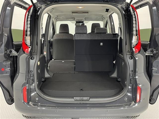 シエンタ ハイブリッドＺ　ワンオーナー　純正１０．５型ＤＡ　ナビ機能有　１２．１型後席モニター　全方位カメラ　衝突被害軽減システム　ＡＨＢ　ＡＣＣ　ＢＳＭ　ハンドル＆シートヒーター　純正ドラレコ　両側電動スライド　ＬＥＤランプ（32枚目）