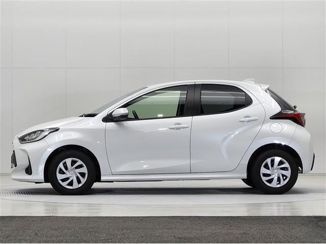 ヤリス Ｇ　ワンオーナー　純正ＤＡ　ナビ機能有　ＣＤ／ＤＶＤ　全方位カメラ　衝突被害軽減システム　ＡＣＣ　ＡＨＢ　ＢＳＭ　ＥＴＣ　メーカーオプションＬＥＤヘッドランプ　ヘッドライトレベライザー（4枚目）