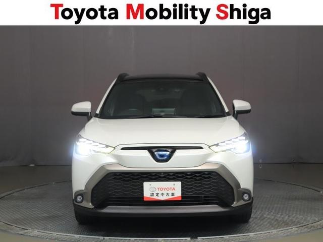 カローラクロス ハイブリッド　Ｚ　サンルーフ　フルセグ　メモリーナビ　ミュージックプレイヤー接続可　バックカメラ　衝突被害軽減システム　ＥＴＣ　ドラレコ　ＬＥＤヘッドランプ　ワンオーナー（7枚目）