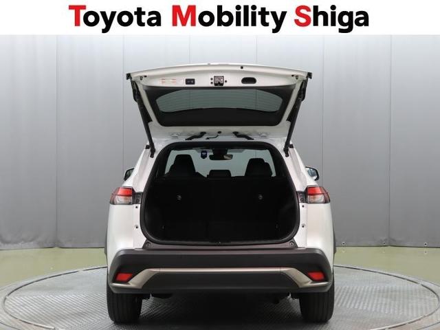カローラクロス ハイブリッド　Ｚ　サンルーフ　フルセグ　メモリーナビ　ミュージックプレイヤー接続可　バックカメラ　衝突被害軽減システム　ＥＴＣ　ドラレコ　ＬＥＤヘッドランプ　ワンオーナー（12枚目）