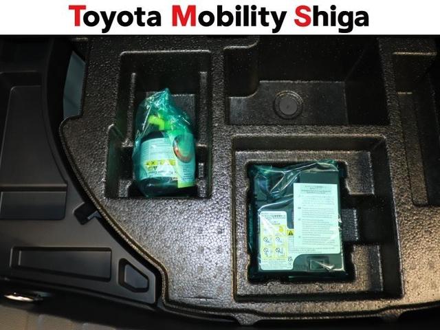 カローラクロス ハイブリッド　Ｚ　サンルーフ　フルセグ　メモリーナビ　ミュージックプレイヤー接続可　バックカメラ　衝突被害軽減システム　ＥＴＣ　ドラレコ　ＬＥＤヘッドランプ　ワンオーナー（31枚目）