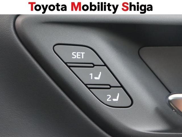 クラウンクロスオーバー Ｇアドバンスド・レザーパッケージ　革シート　４ＷＤ　フルセグ　ミュージックプレイヤー接続可　バックカメラ　衝突被害軽減システム　ＥＴＣ　ドラレコ　ＬＥＤヘッドランプ　ワンオーナー（20枚目）