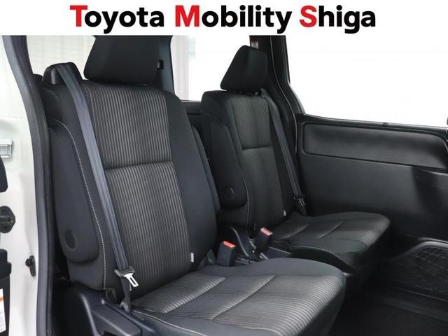 ヴォクシー ZS フルセグ メモリーナビ DVD再生 ミュージックプレイヤー接続可 後席モニター 衝突被害軽減システム ETC 電動スライドドア LEDヘッドランプ ウオークスルー 乗車定員7人 3列シート(14枚目)