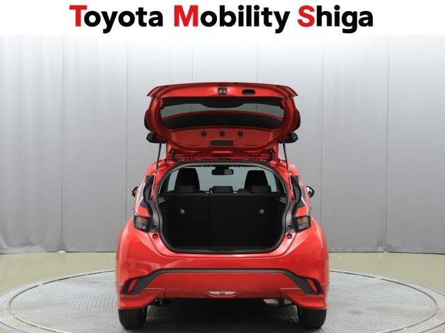 アクア Ｚ　メモリーナビ　ミュージックプレイヤー接続可　バックカメラ　衝突被害軽減システム　ＥＴＣ　ＬＥＤヘッドランプ　ワンオーナー　フルエアロ（12枚目）