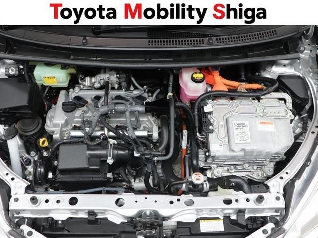 エンジンル−ムも綺麗に洗浄しております。ご納車時にはしっかりメンテナンスを行ってからご納車致します。