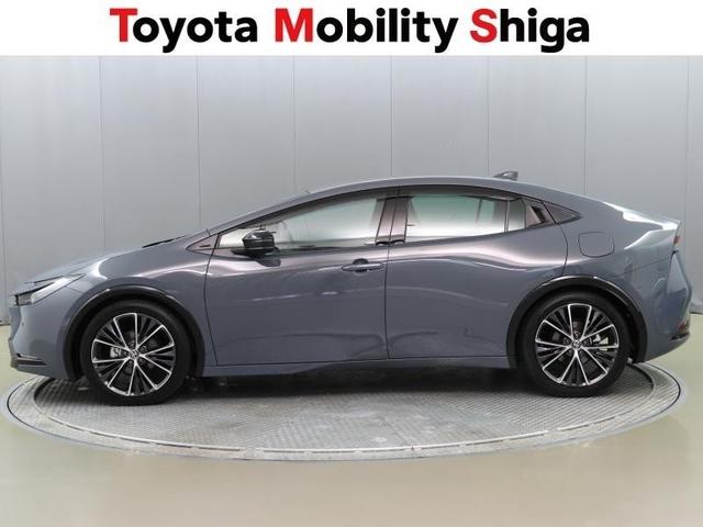 プリウス Ｚ　フルセグ　メモリーナビ　ミュージックプレイヤー接続可　バックカメラ　衝突被害軽減システム　ＥＴＣ　ドラレコ　ＬＥＤヘッドランプ　ワンオーナー（2枚目）