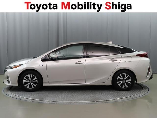 プリウスＰＨＶ Ａ　フルセグ　メモリーナビ　ミュージックプレイヤー接続可　バックカメラ　衝突被害軽減システム　ＥＴＣ　ＬＥＤヘッドランプ（2枚目）