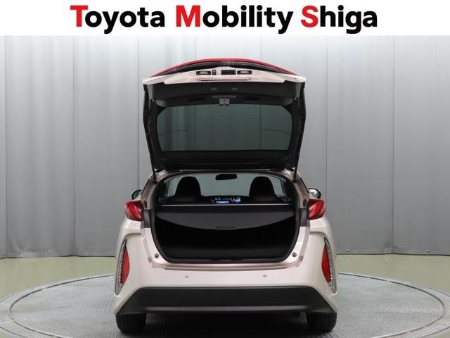 プリウスＰＨＶ Ａ　フルセグ　メモリーナビ　ミュージックプレイヤー接続可　バックカメラ　衝突被害軽減システム　ＥＴＣ　ＬＥＤヘッドランプ（12枚目）