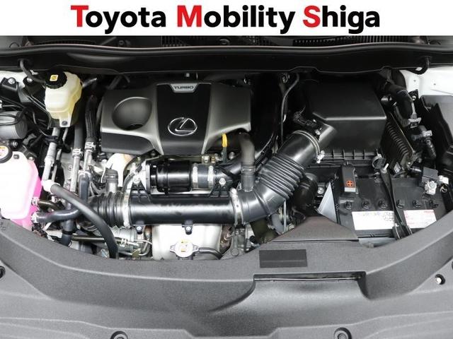 ＲＸ ＲＸ３００　Ｆスポーツ　革シート　フルセグ　メモリーナビ　ＤＶＤ再生　ミュージックプレイヤー接続可　バックカメラ　衝突被害軽減システム　ＥＴＣ　ドラレコ　ＬＥＤヘッドランプ　ワンオーナー　フルエアロ　アイドリングストップ（13枚目）