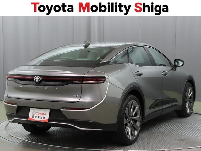 クラウンクロスオーバー Ｇアドバンスド・レザーパッケージ　革シート　４ＷＤ　フルセグ　ミュージックプレイヤー接続可　バックカメラ　衝突被害軽減システム　ＥＴＣ　ドラレコ　ＬＥＤヘッドランプ　ワンオーナー（3枚目）