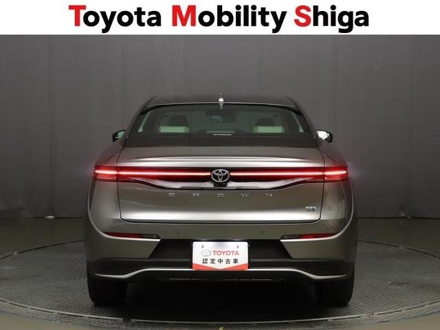 クラウンクロスオーバー Ｇアドバンスド・レザーパッケージ　革シート　４ＷＤ　フルセグ　ミュージックプレイヤー接続可　バックカメラ　衝突被害軽減システム　ＥＴＣ　ドラレコ　ＬＥＤヘッドランプ　ワンオーナー（8枚目）