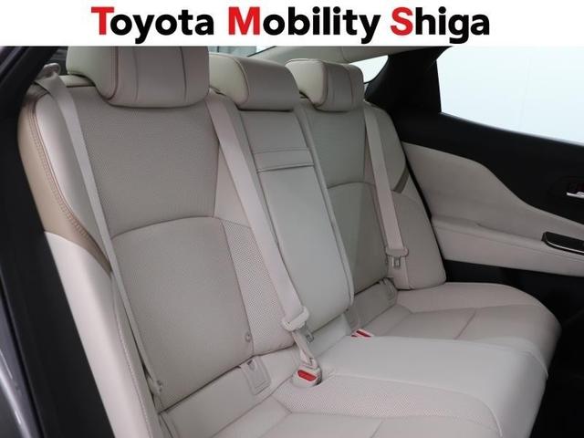 クラウンクロスオーバー Ｇアドバンスド・レザーパッケージ　革シート　４ＷＤ　フルセグ　ミュージックプレイヤー接続可　バックカメラ　衝突被害軽減システム　ＥＴＣ　ドラレコ　ＬＥＤヘッドランプ　ワンオーナー（13枚目）