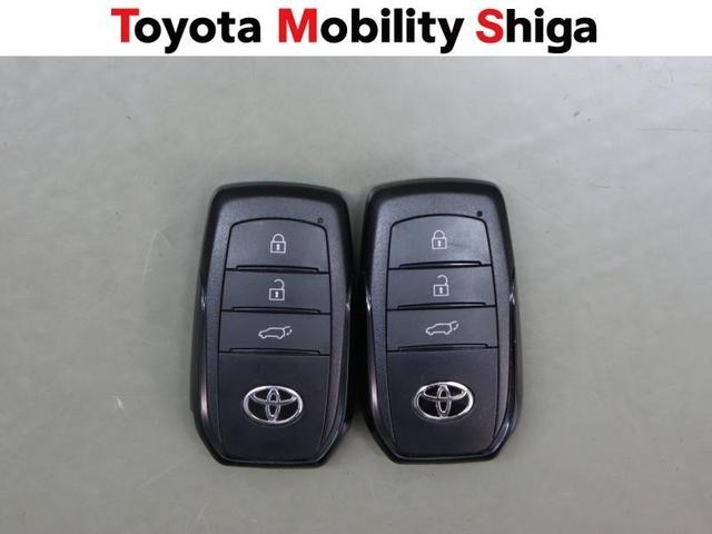 �h�A�̊J���߂�A�G���W���̎n���Ȃǌ����g�킸�ɍ쓮�o����֗��ȃX�}�|�g�L�|�𑕔����Ă���܂��B