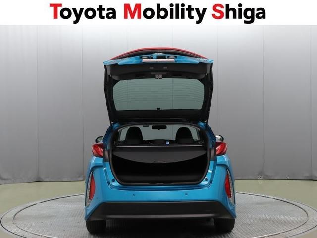 プリウスＰＨＶ Ｓセーフティパッケージ　ワンセグ　メモリーナビ　ミュージックプレイヤー接続可　バックカメラ　衝突被害軽減システム　ＥＴＣ　ドラレコ　ＬＥＤヘッドランプ　ワンオーナー（12枚目）