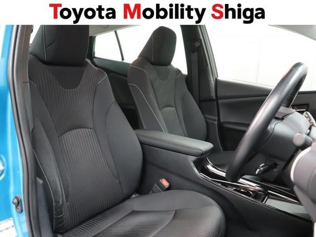 プリウスＰＨＶ Ｓセーフティパッケージ　ワンセグ　メモリーナビ　ミュージックプレイヤー接続可　バックカメラ　衝突被害軽減システム　ＥＴＣ　ドラレコ　ＬＥＤヘッドランプ　ワンオーナー（14枚目）