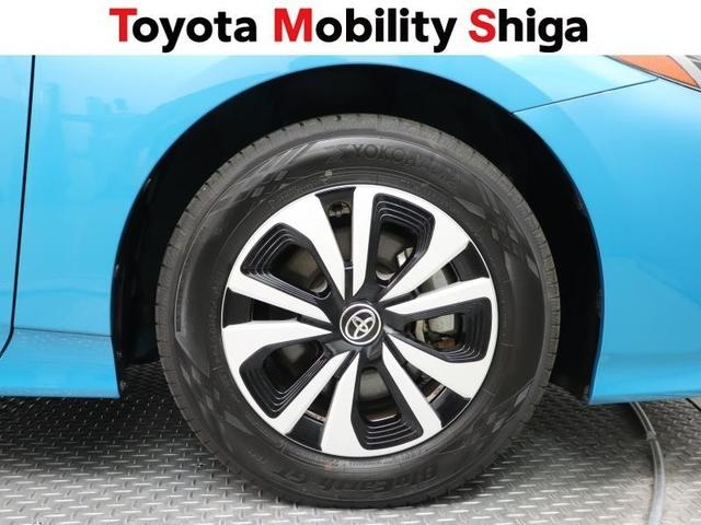 プリウスＰＨＶ Ｓセーフティパッケージ　ワンセグ　メモリーナビ　ミュージックプレイヤー接続可　バックカメラ　衝突被害軽減システム　ＥＴＣ　ドラレコ　ＬＥＤヘッドランプ　ワンオーナー（15枚目）