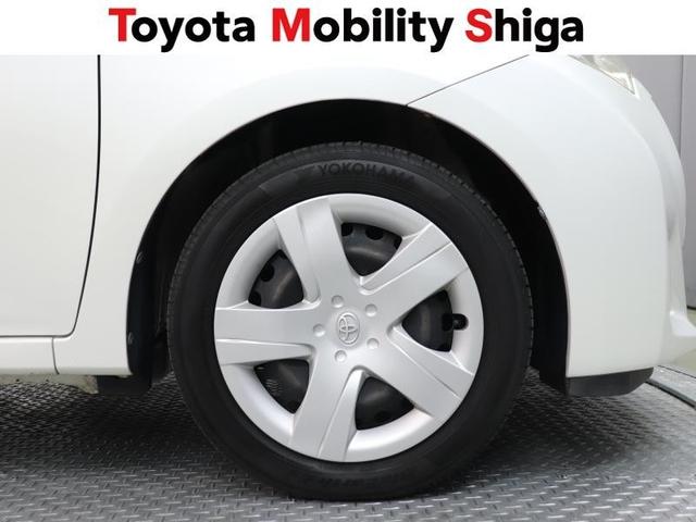 �V���v���ȃf�U�C���̏����z�C�[���L���b�v�ł��B�����������f�U�C���ł��̂Ŏԑ̂ƈ�̊�������܂��B