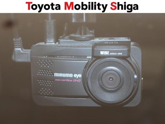 �t�����g�K���X�ɂ́A������̃g���u���ɂ����ɗ��h���C�u���R�[�_�[�𑕔����Ă��܂��B�t�����g�K���X�̑O���猩���h���C�u���R�[�_�[�̉摜�ł��B