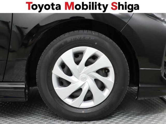 �V���v���ȃf�U�C���̏����z�C�[���L���b�v�ł��B�����������f�U�C���ł��̂Ŏԑ̂ƈ�̊�������܂��B