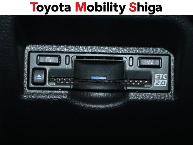 ノア Ｓ－Ｇ　フルセグ　メモリーナビ　ＤＶＤ再生　ミュージックプレイヤー接続可　後席モニター　バックカメラ　衝突被害軽減システム　ＥＴＣ　両側電動スライド　ＬＥＤヘッドランプ　乗車定員７人　３列シート　ワンオーナー（23枚目）