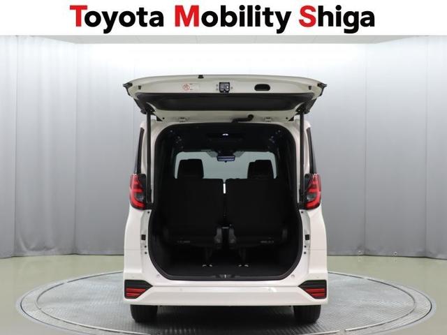 ノア ハイブリッドＳ－Ｚ　４ＷＤ　フルセグ　メモリーナビ　ＤＶＤ再生　ミュージックプレイヤー接続可　後席モニター　バックカメラ　衝突被害軽減システム　ＥＴＣ　両側電動スライド　ＬＥＤヘッドランプ　乗車定員７人　３列シート（12枚目）