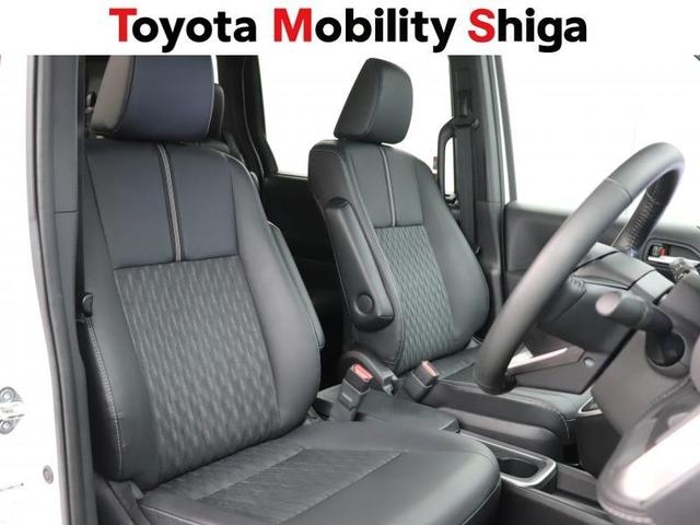 ノア ハイブリッドＳ－Ｚ　４ＷＤ　フルセグ　メモリーナビ　ＤＶＤ再生　ミュージックプレイヤー接続可　後席モニター　バックカメラ　衝突被害軽減システム　ＥＴＣ　両側電動スライド　ＬＥＤヘッドランプ　乗車定員７人　３列シート（14枚目）