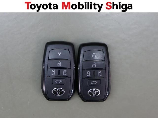 ノア ハイブリッドＳ－Ｚ　４ＷＤ　フルセグ　メモリーナビ　ＤＶＤ再生　ミュージックプレイヤー接続可　後席モニター　バックカメラ　衝突被害軽減システム　ＥＴＣ　両側電動スライド　ＬＥＤヘッドランプ　乗車定員７人　３列シート（20枚目）