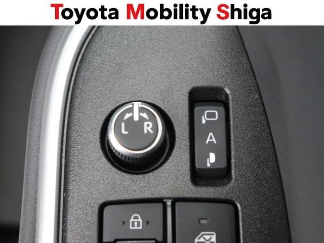 ノア ハイブリッドＳ－Ｚ　４ＷＤ　フルセグ　メモリーナビ　ＤＶＤ再生　ミュージックプレイヤー接続可　後席モニター　バックカメラ　衝突被害軽減システム　ＥＴＣ　両側電動スライド　ＬＥＤヘッドランプ　乗車定員７人　３列シート（21枚目）