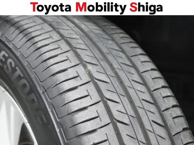 ノア Ｚ　フルセグ　メモリーナビ　ＤＶＤ再生　ミュージックプレイヤー接続可　後席モニター　バックカメラ　衝突被害軽減システム　ＥＴＣ　両側電動スライド　ＬＥＤヘッドランプ　乗車定員７人　３列シート　ワンオーナー（19枚目）