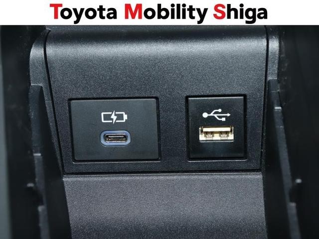 ノア Ｚ　フルセグ　メモリーナビ　ＤＶＤ再生　ミュージックプレイヤー接続可　後席モニター　バックカメラ　衝突被害軽減システム　ＥＴＣ　両側電動スライド　ＬＥＤヘッドランプ　乗車定員７人　３列シート　ワンオーナー（27枚目）