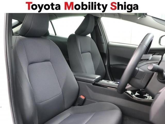 プリウス Ｕ　ミュージックプレイヤー接続可　バックカメラ　衝突被害軽減システム　ＥＴＣ　ＬＥＤヘッドランプ　ワンオーナー（14枚目）