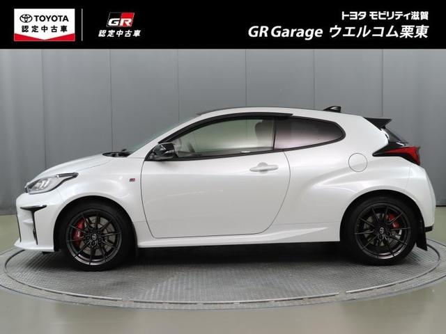 ＧＲヤリス ＲＺ　ハイパフォーマンス　４ＷＤ　メモリーナビ　ミュージックプレイヤー接続可　バックカメラ　衝突被害軽減システム　ＥＴＣ　ドラレコ　ＬＥＤヘッドランプ　ワンオーナー（2枚目）