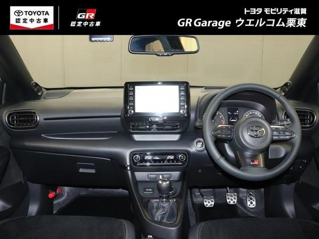 ＧＲヤリス ＲＺ　ハイパフォーマンス　４ＷＤ　メモリーナビ　ミュージックプレイヤー接続可　バックカメラ　衝突被害軽減システム　ＥＴＣ　ドラレコ　ＬＥＤヘッドランプ　ワンオーナー（9枚目）