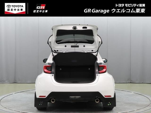 ＧＲヤリス ＲＺ　ハイパフォーマンス　４ＷＤ　メモリーナビ　ミュージックプレイヤー接続可　バックカメラ　衝突被害軽減システム　ＥＴＣ　ドラレコ　ＬＥＤヘッドランプ　ワンオーナー（12枚目）
