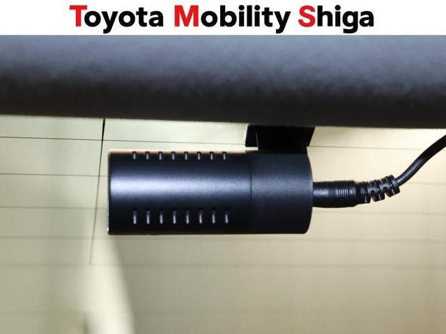 ＩＳ ＩＳ２００ｔ　フルセグ　メモリーナビ　ＤＶＤ再生　ミュージックプレイヤー接続可　バックカメラ　ＥＴＣ　ドラレコ　ＨＩＤヘッドライト　アイドリングストップ（25枚目）