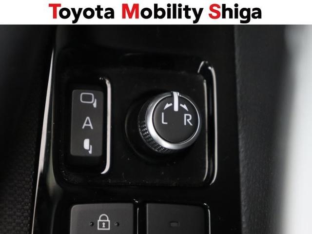 ���Ԏ��ɕ֗��ȃX�}�|�g�L�|�A���I�|�g�i�[���h�A�~���[�𑕔����Ă��܂��B�{������Ǝ����I�Ƀh�A�~���[���i�[����֗��ȋ@�\�ł��I