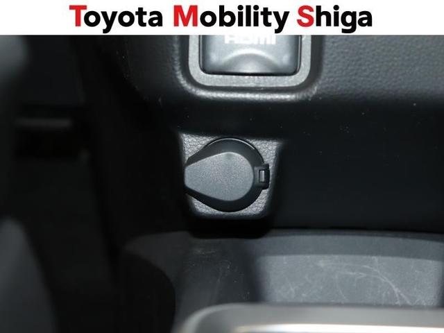 ヴォクシー ハイブリッドS-G フルセグ メモリーナビ DVD再生 ミュージックプレイヤー接続可 後席モニター バックカメラ 衝突被害軽減システム ETC 両側電動スライド LEDヘッドランプ 乗車定員7人 3列シート ワンオーナー(32枚目)