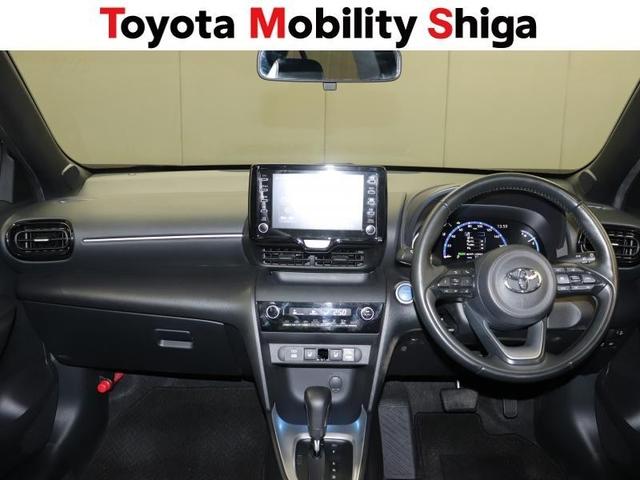 ヤリスクロス ハイブリッドＺ　フルセグ　ミュージックプレイヤー接続可　バックカメラ　衝突被害軽減システム　ＥＴＣ　ＬＥＤヘッドランプ　ワンオーナー（9枚目）