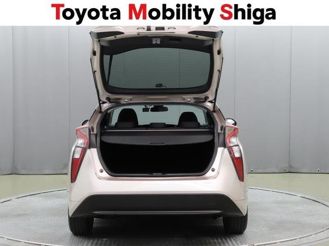 プリウス Ｓ　ワンセグ　メモリーナビ　ミュージックプレイヤー接続可　バックカメラ　衝突被害軽減システム　ＥＴＣ　ドラレコ　ＬＥＤヘッドランプ　ワンオーナー（13枚目）