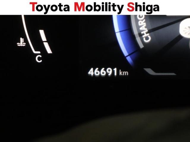 ＮＸ ＮＸ３５０ｈ　Ｆスポーツ　革シート　サンルーフ　フルセグ　メモリーナビ　ＤＶＤ再生　ミュージックプレイヤー接続可　バックカメラ　衝突被害軽減システム　ＥＴＣ　ドラレコ　ＬＥＤヘッドランプ　ワンオーナー（18枚目）