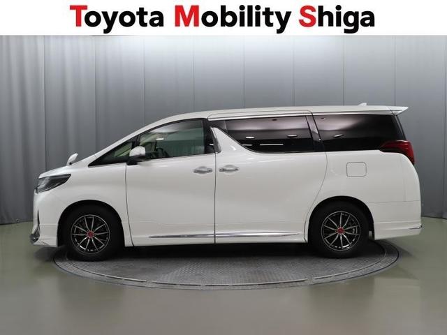 アルファード ２．５Ｘ　フルセグ　メモリーナビ　ＤＶＤ再生　ミュージックプレイヤー接続可　バックカメラ　衝突被害軽減システム　ＥＴＣ　ドラレコ　電動スライドドア　ＬＥＤヘッドランプ　乗車定員８人　フルエアロ（2枚目）