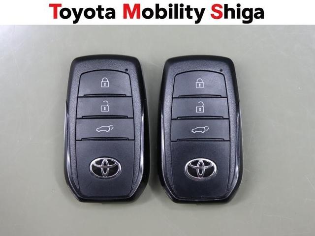 プリウス Ｚ　サンルーフ　フルセグ　ミュージックプレイヤー接続可　バックカメラ　衝突被害軽減システム　ＥＴＣ　ＬＥＤヘッドランプ　ワンオーナー（17枚目）